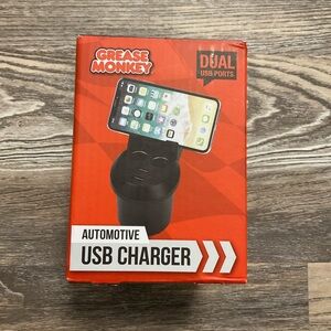 Grease Monkey Automotive USB Charger Dual USB Ports NEW
